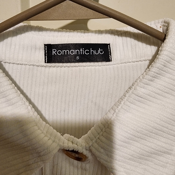 Button top - Picture 2 of 3